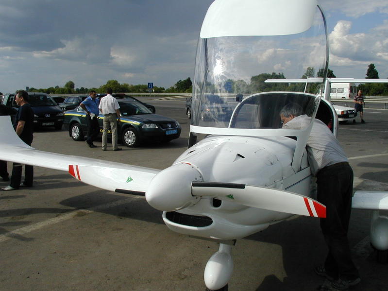 UKRAINE 2006328