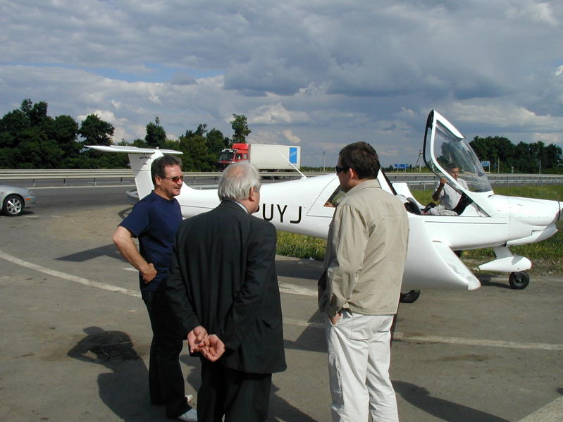 UKRAINE 2006331