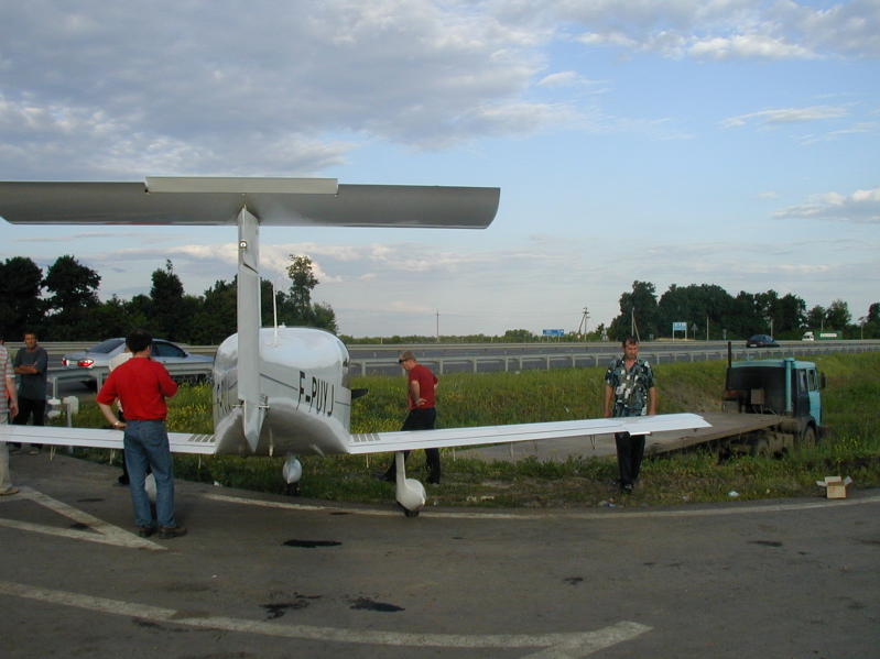 UKRAINE 2006303