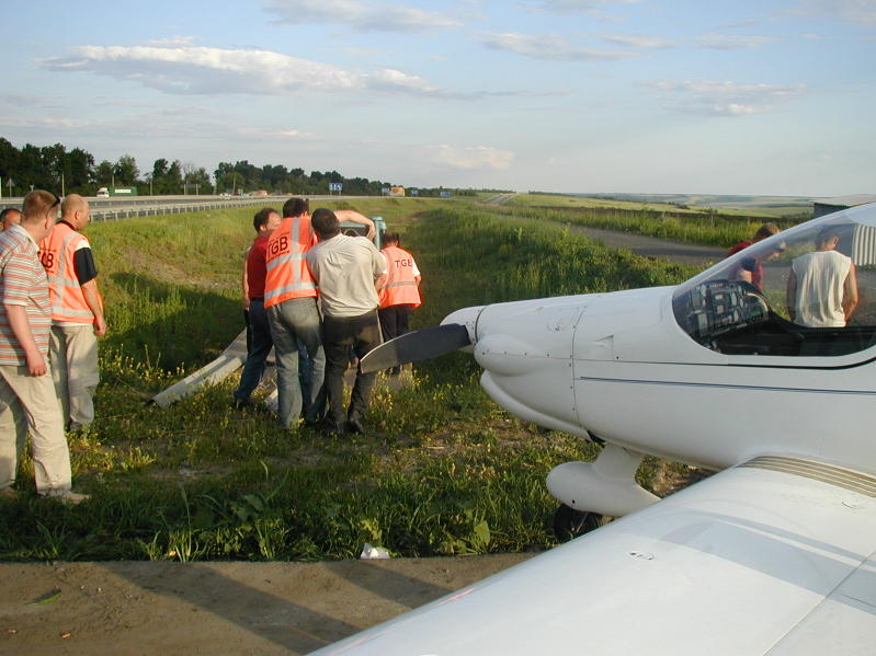 UKRAINE 2006304