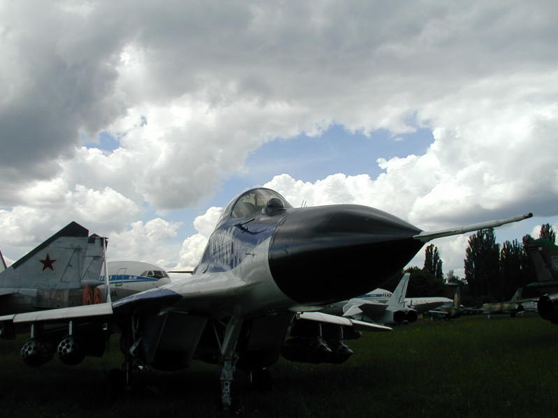 UKRAINE 2006227