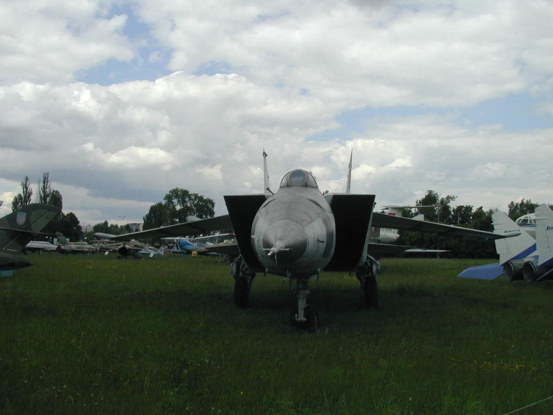 UKRAINE 2006232