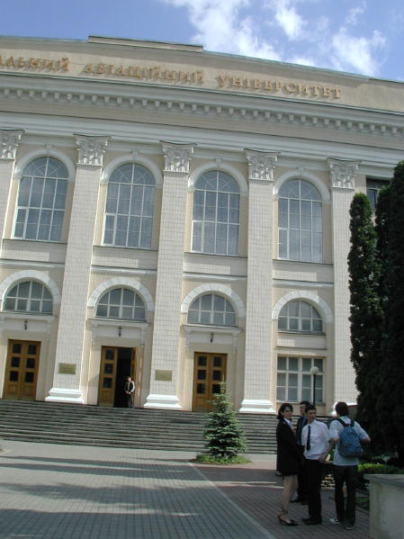 UKRAINE 2006269