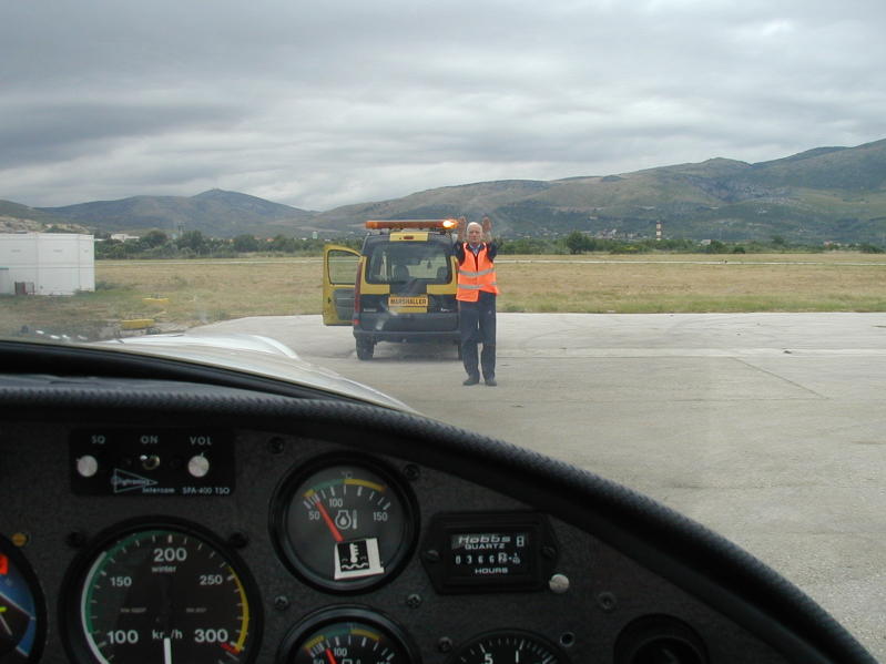 UKRAINE 2006073