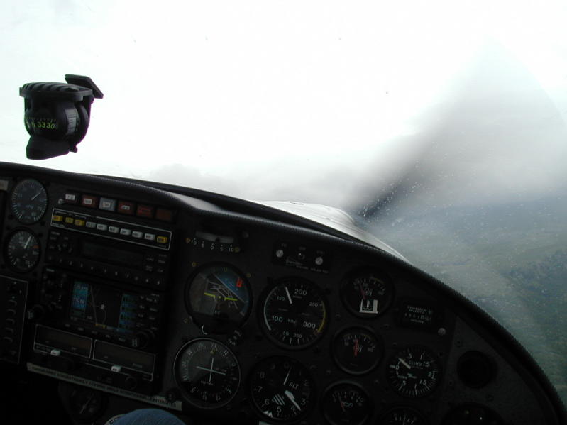 UKRAINE 2006086