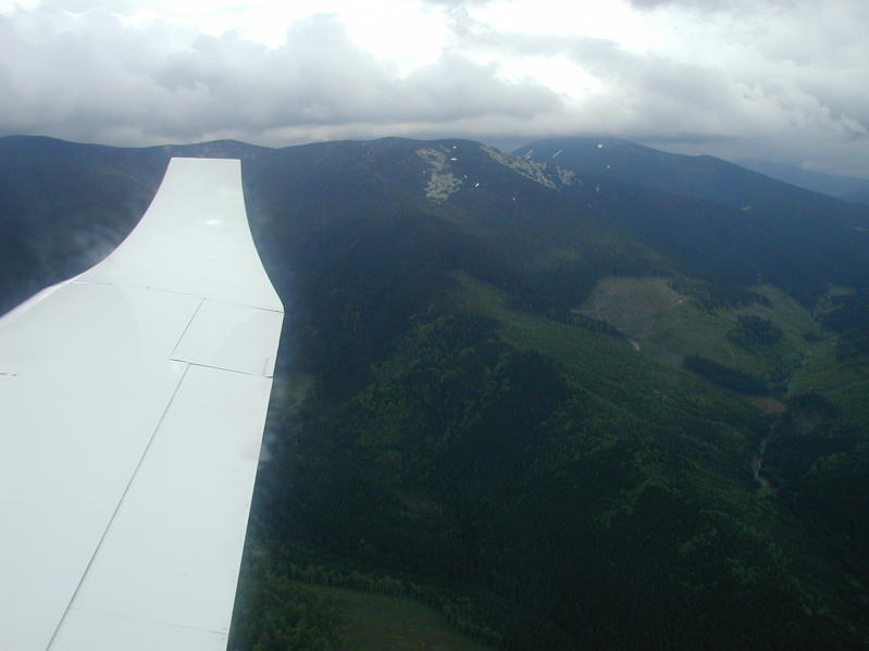 UKRAINE 2006136