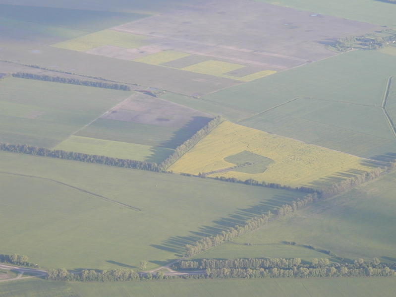 UKRAINE 2006157