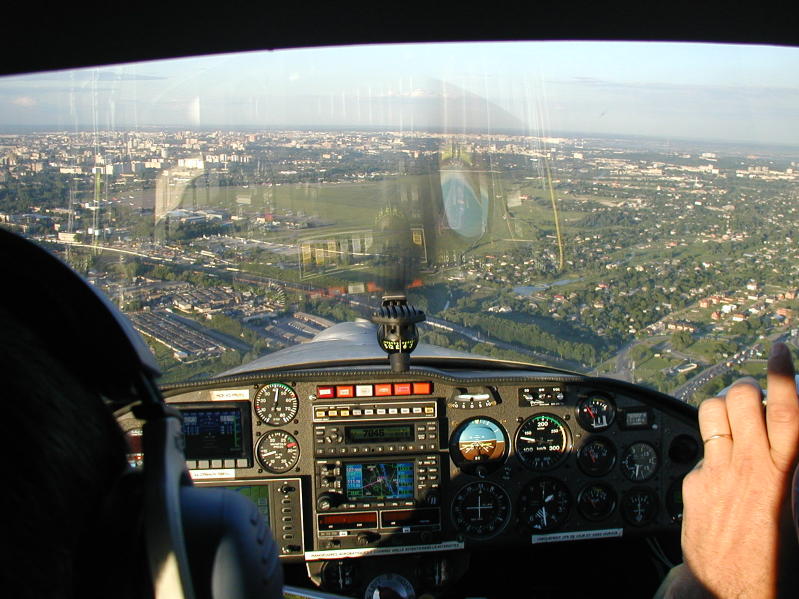 UKRAINE 2006169